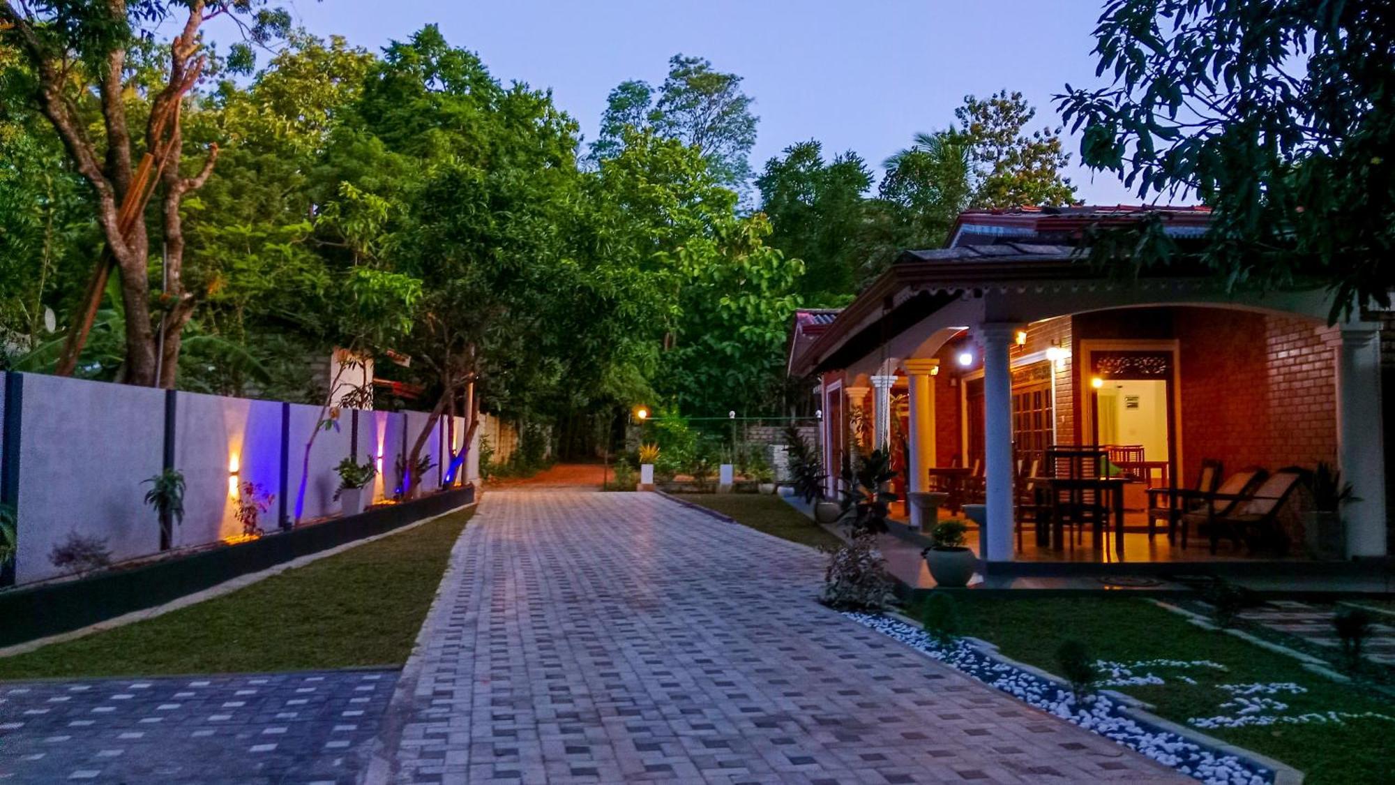 Sigiri Thilanka Rest Sigiriya Hotel Ngoại thất bức ảnh