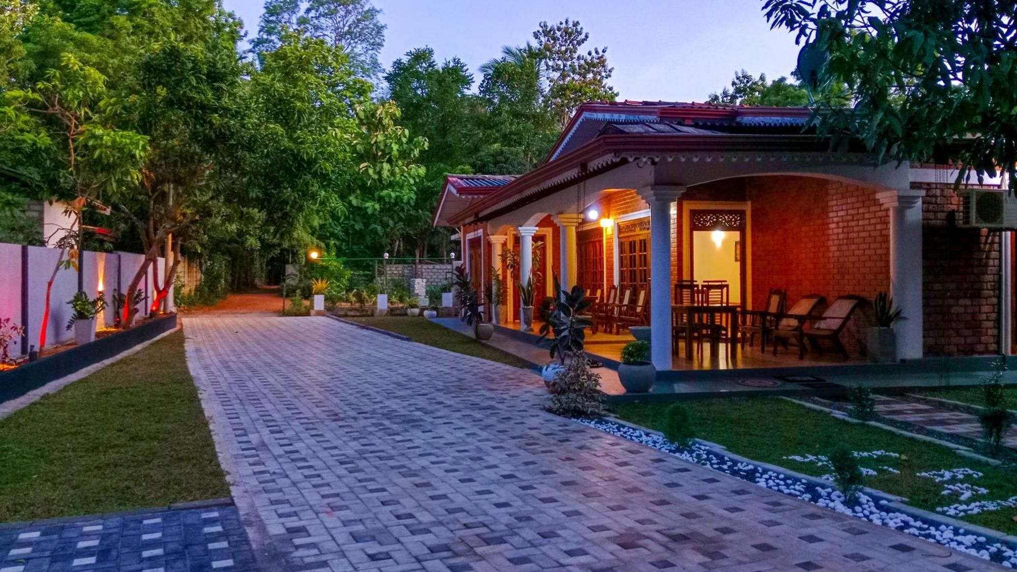 Sigiri Thilanka Rest Sigiriya Hotel Ngoại thất bức ảnh